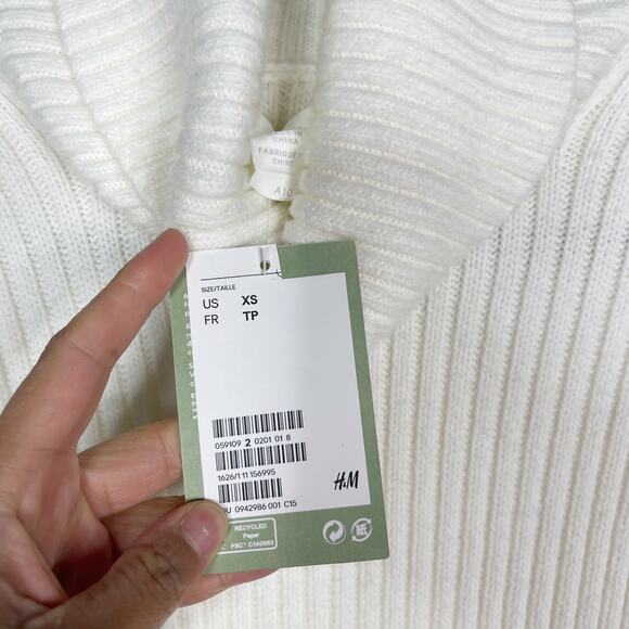 New H&M Womens XSmall XS Cream Chunky Rib Knit Turtleneck Sweater Cozy Wool - Picture 7 of 11